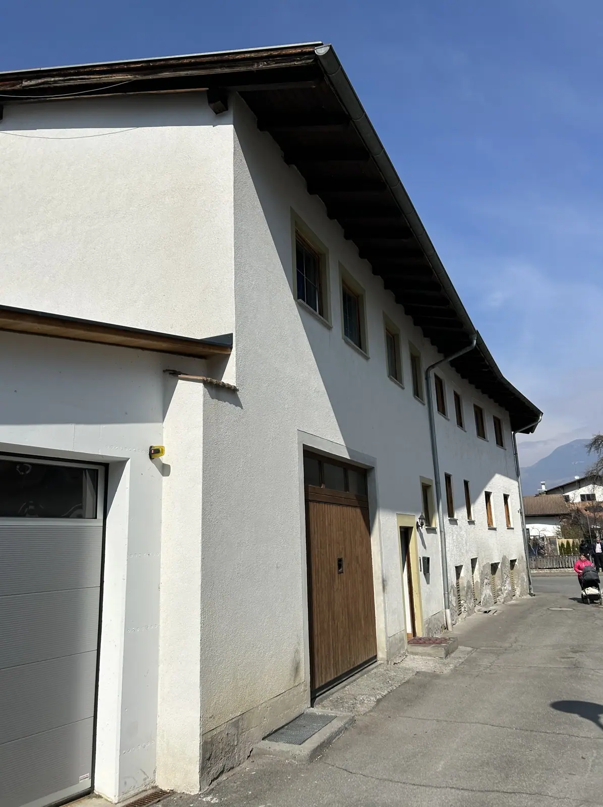 Renovierungsbedürftige Haushälfte mit 3 Wohneinheiten, Prad am Stilfserjoch